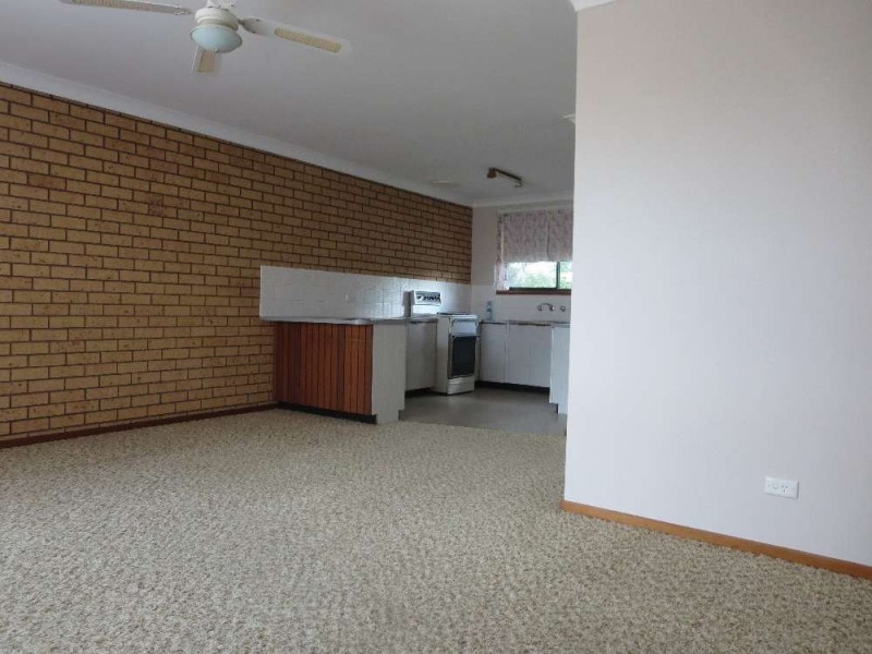 6/561 Woodbury Court, Lavington NSW 2641