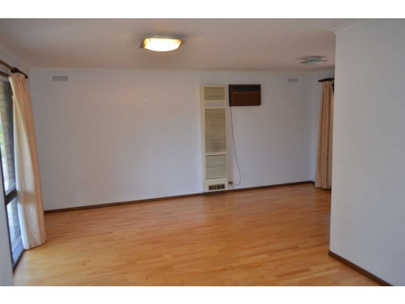 664 Pearsall Street, Lavington NSW 2641