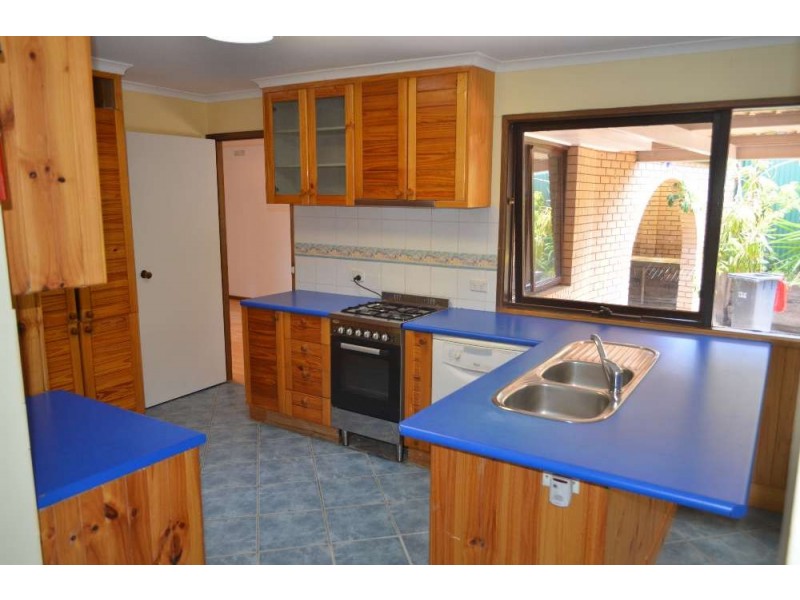 664 Pearsall Street, Lavington NSW 2641