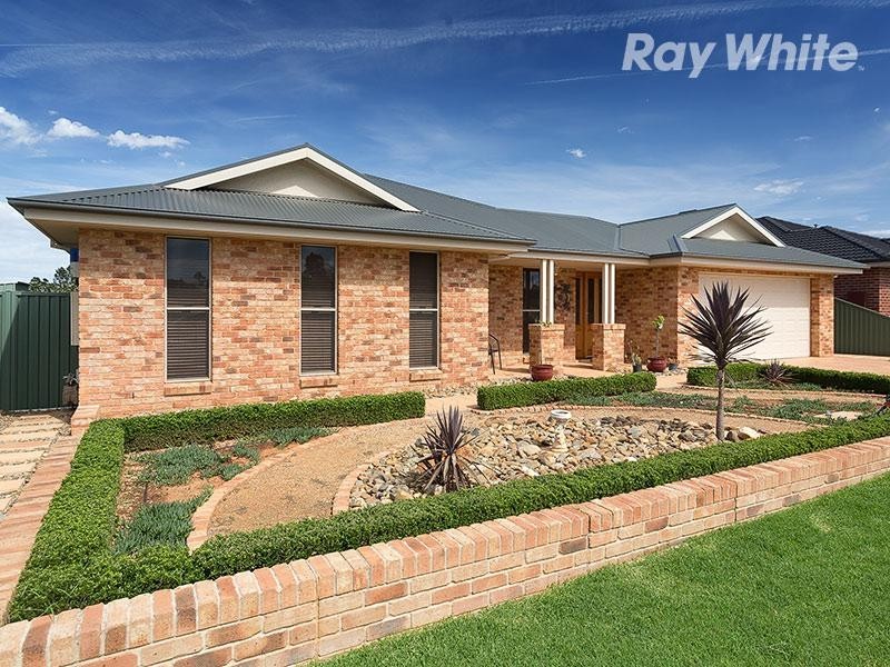 133 Read Street, Howlong NSW 2643