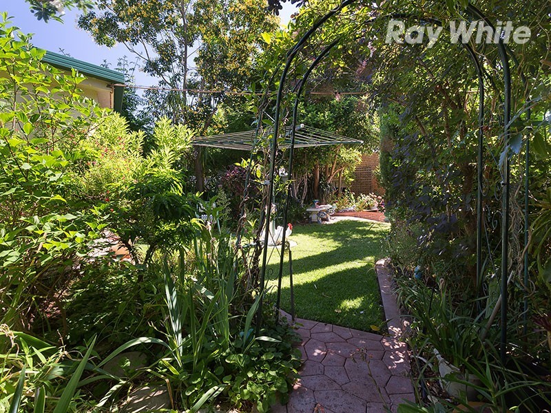 85 Michelle Avenue, Lavington NSW 2641