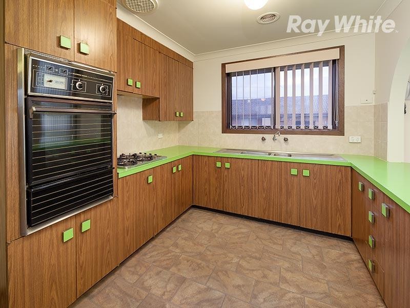 359 Sandrina Drive, Lavington NSW 2641