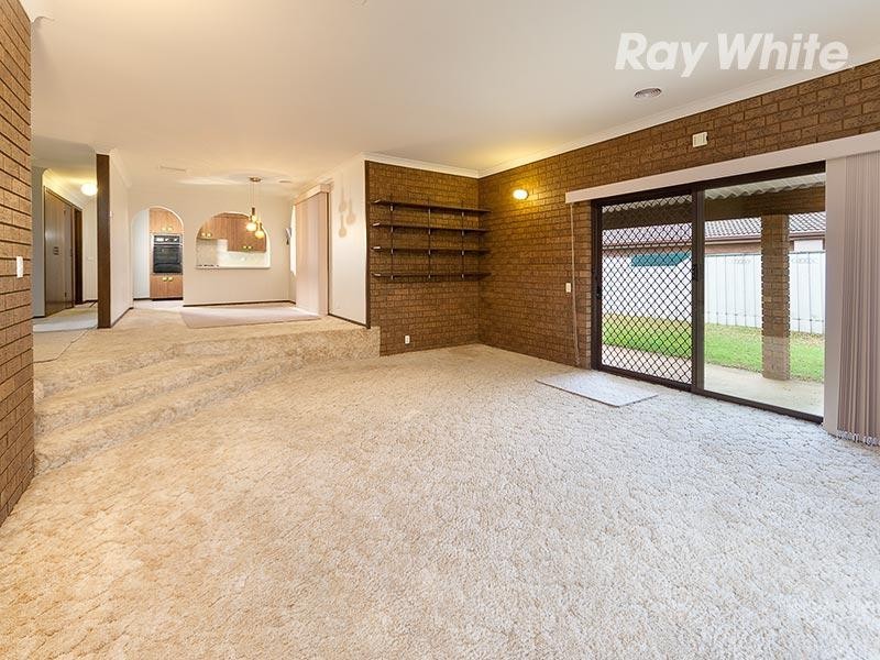 359 Sandrina Drive, Lavington NSW 2641