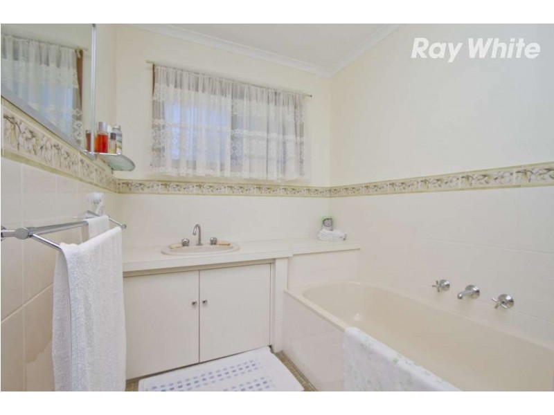 2/396E Ross Circuit, Lavington NSW 2641