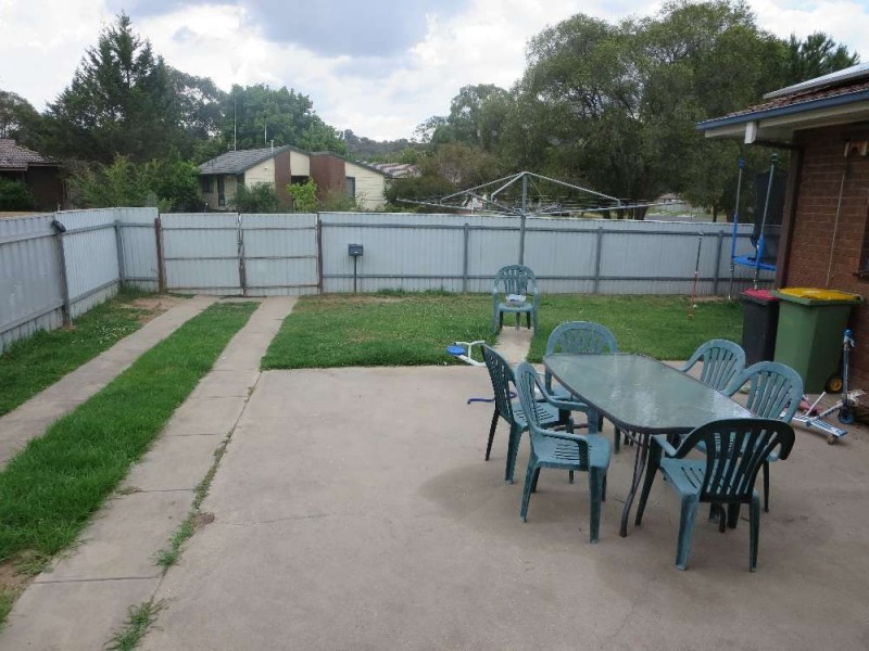 1 Garnet Place, Springdale Heights NSW 2641