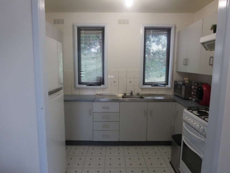 1 Garnet Place, Springdale Heights NSW 2641