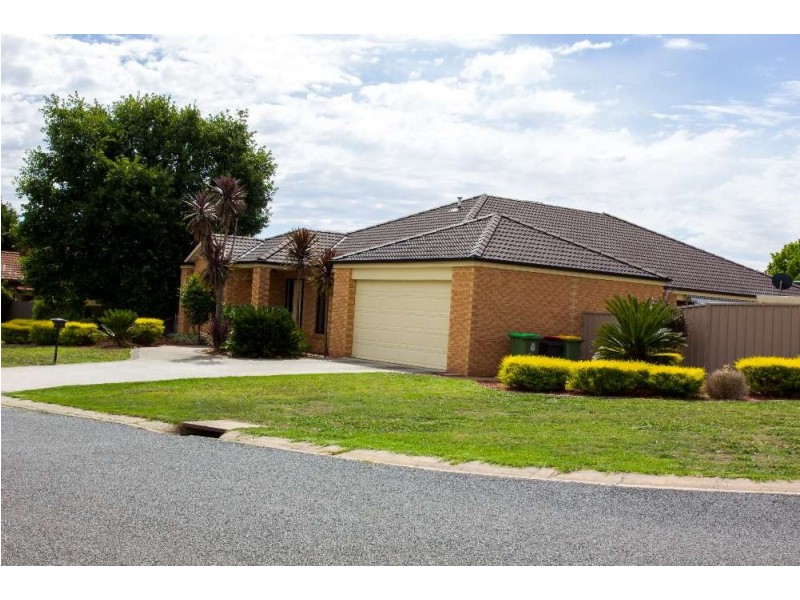 11 Kennedia Street, Thurgoona NSW 2640