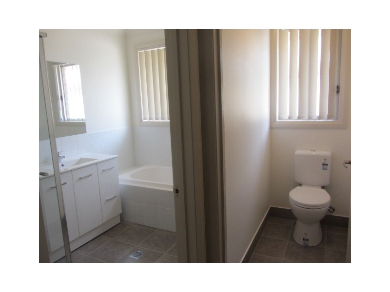 4 Britton Court, Jindera NSW 2642