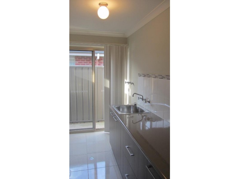 7 Bullfrog Court, Thurgoona NSW 2640