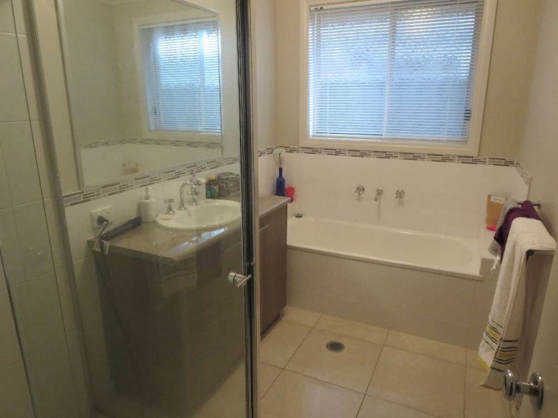 7 Bullfrog Court, Thurgoona NSW 2640