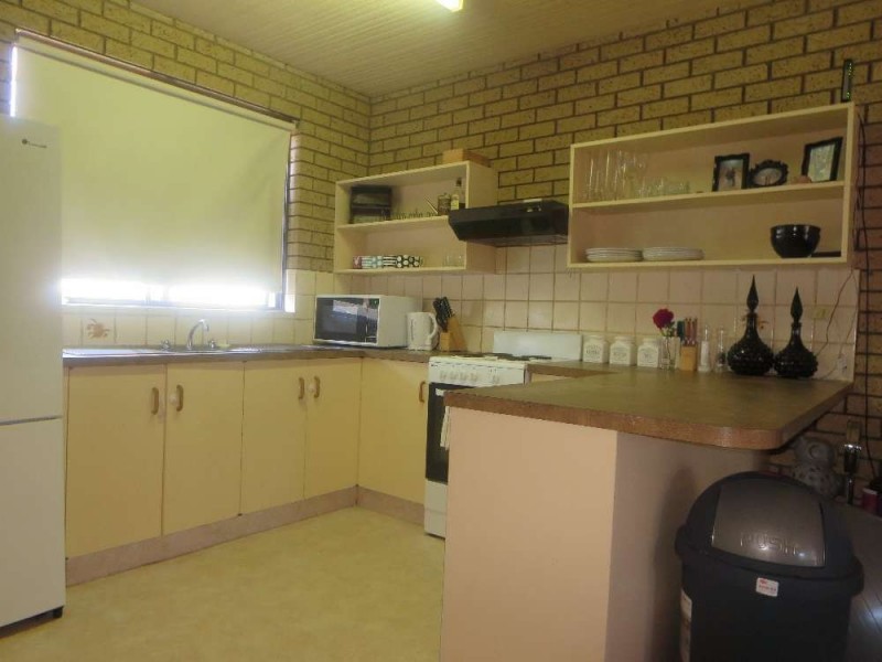 8/413 Bevan Street, Lavington NSW 2641