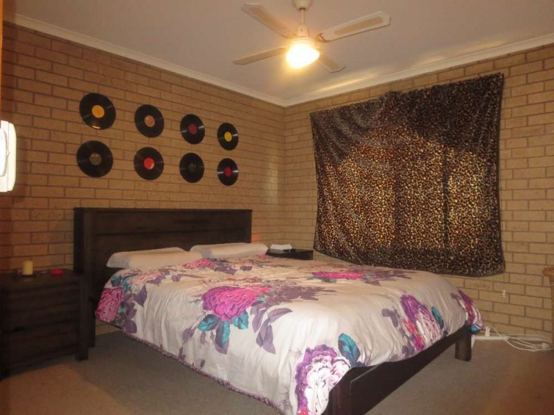 8/413 Bevan Street, Lavington NSW 2641