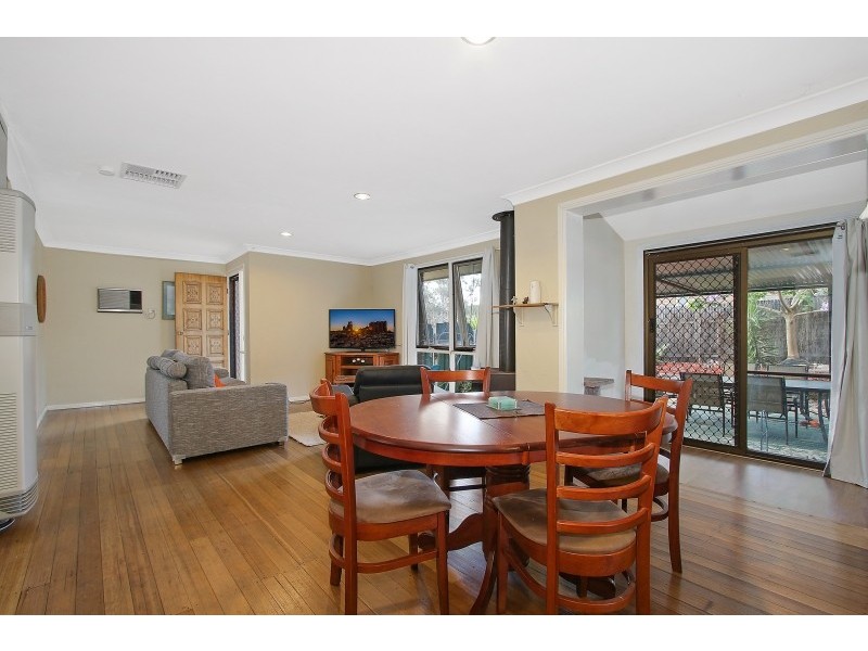 9 Arunta Place, Springdale Heights NSW 2641