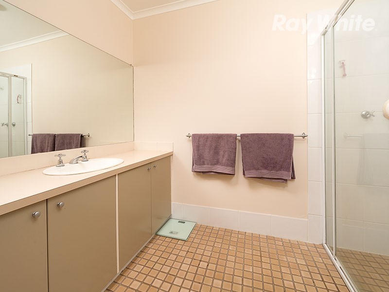 332 Tracy Street, Lavington NSW 2641