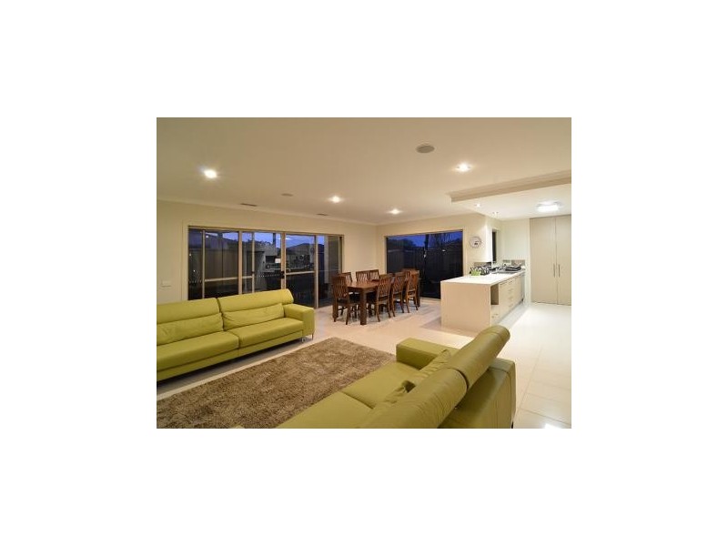 2/67 Rivergum Drive, East Albury NSW 2640