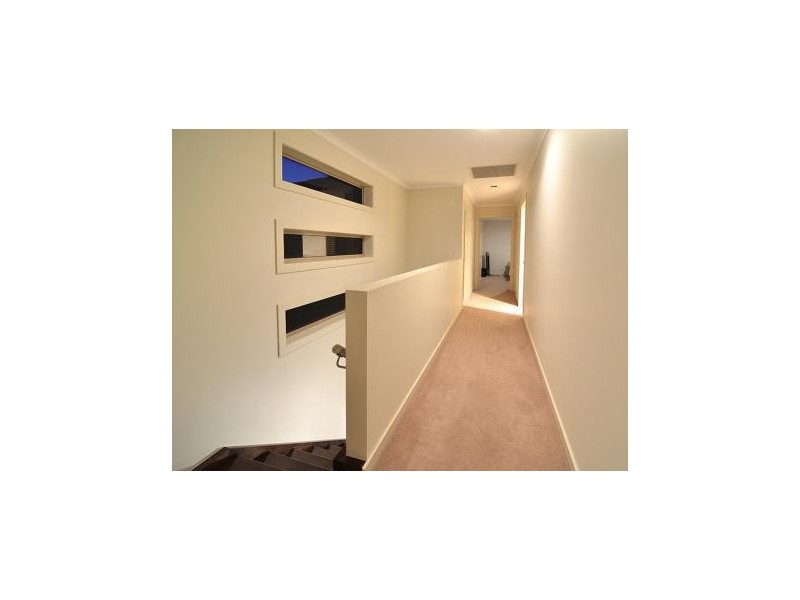 2/67 Rivergum Drive, East Albury NSW 2640