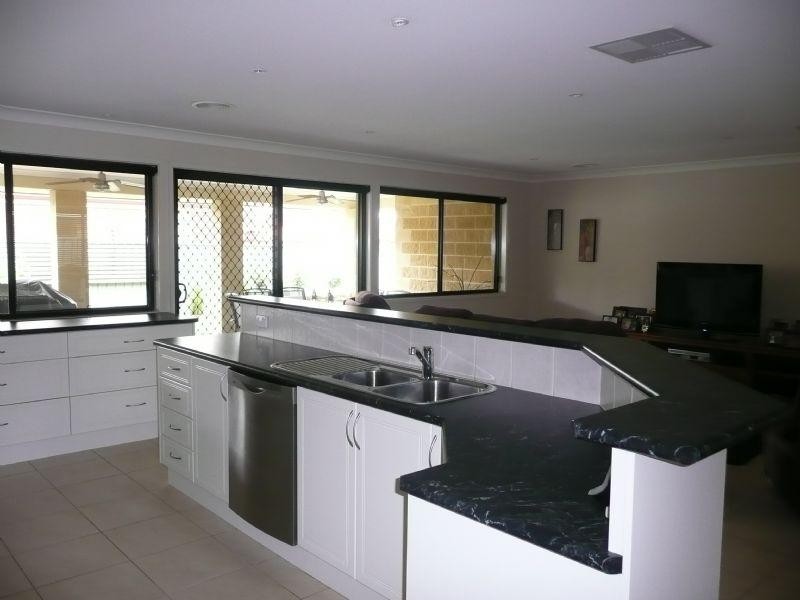 29 Rivergum Drive, East Albury NSW 2640