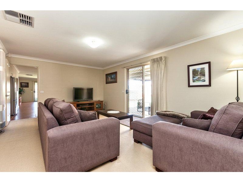 59 Mountain View Drive, Lavington NSW 2641