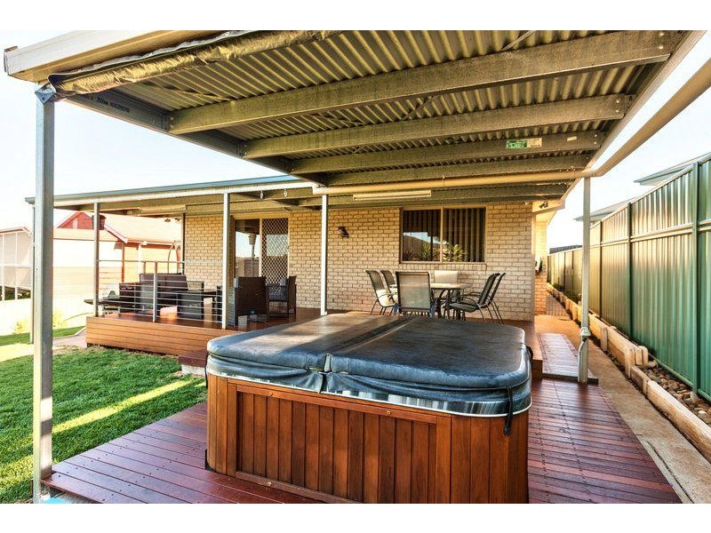 59 Mountain View Drive, Lavington NSW 2641
