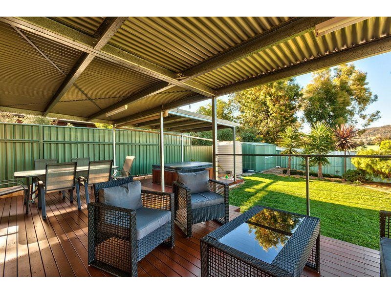 59 Mountain View Drive, Lavington NSW 2641