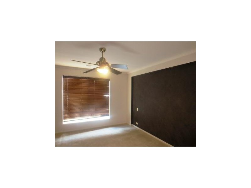 170 Golfclub Drive, Howlong NSW 2643