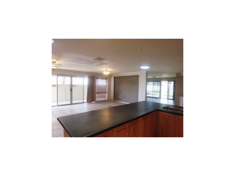 170 Golfclub Drive, Howlong NSW 2643