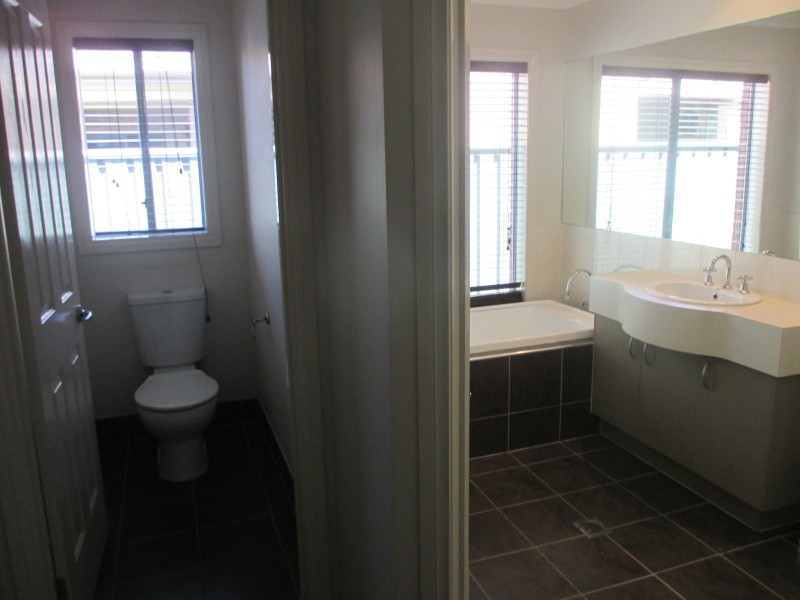 103 Rivergum Drive, East Albury NSW 2640