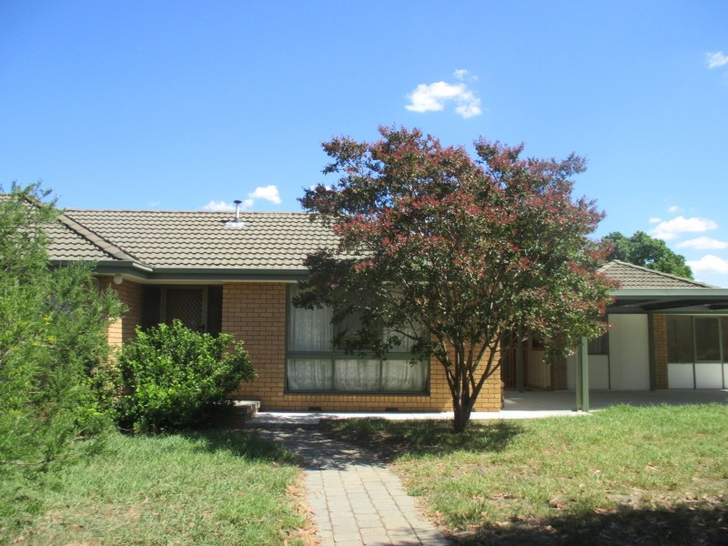 2 Troon Court, Thurgoona NSW 2640