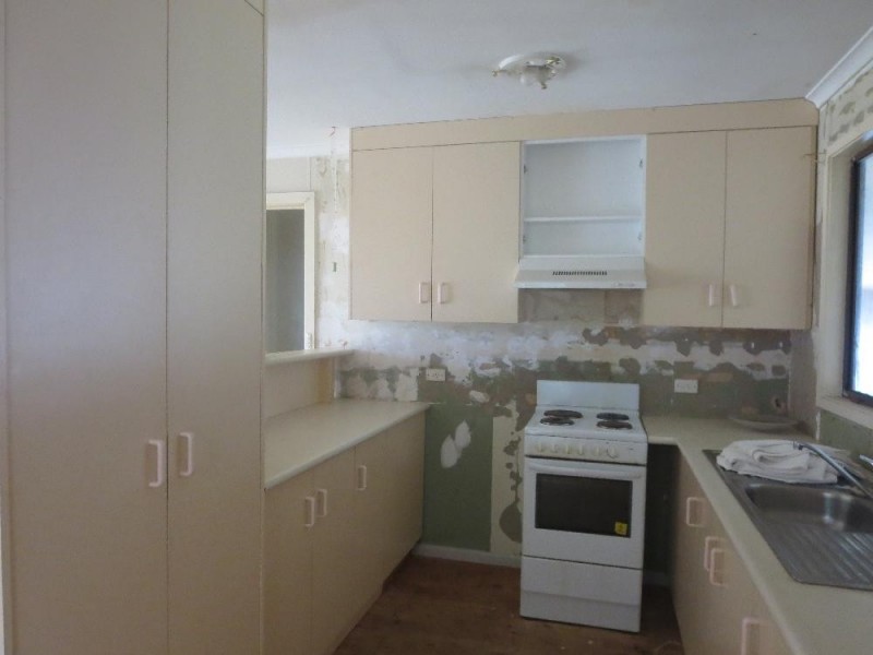 182 Kennedy Street, Howlong NSW 2643