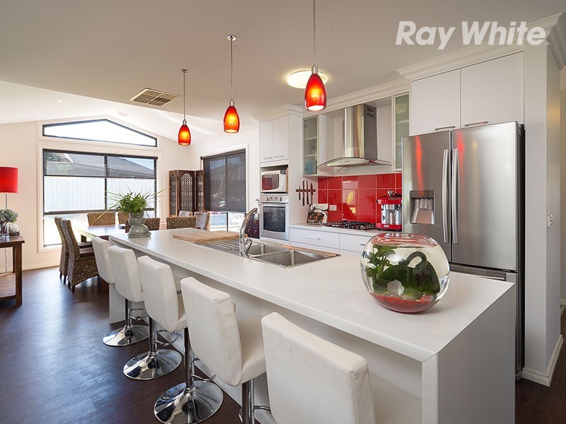 2 Owl Court, Thurgoona NSW 2640