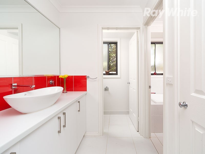 2 Owl Court, Thurgoona NSW 2640