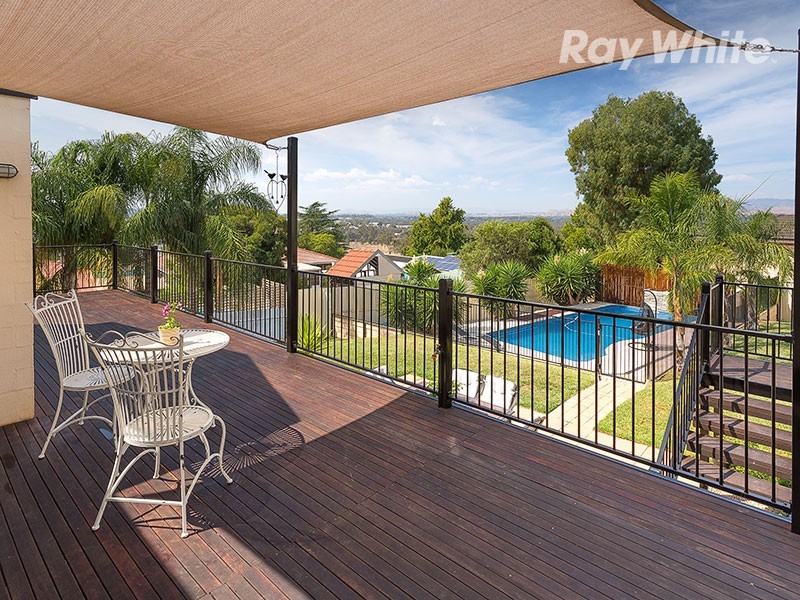 1 O’Mahony Close, Lavington NSW 2641