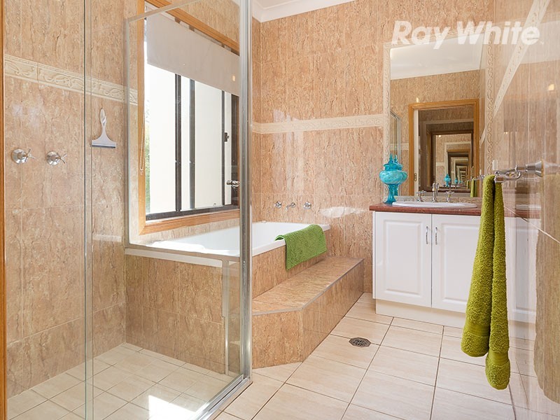 1 O’Mahony Close, Lavington NSW 2641