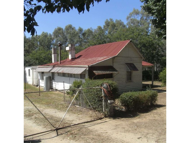 56 Sturt Street, Howlong NSW 2643