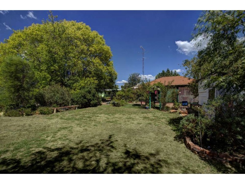 38/40 Henty Street East, Culcairn NSW 2660