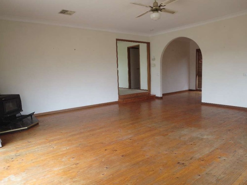 16 Hamilton Valley Court, Hamilton Valley NSW 2641