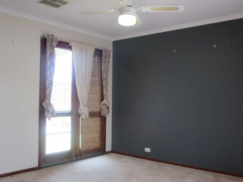 16 Hamilton Valley Court, Hamilton Valley NSW 2641