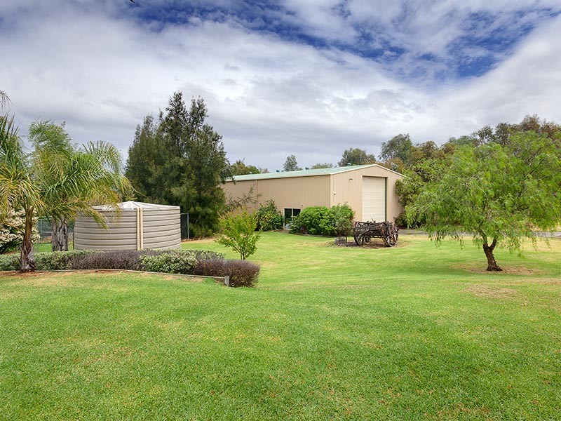 45 Sarah Street, Gerogery NSW 2642