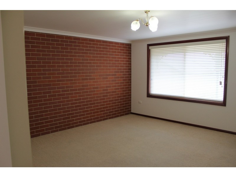 6/16 Keatinge Court, Lavington NSW 2641