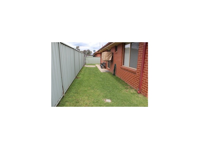 6/16 Keatinge Court, Lavington NSW 2641