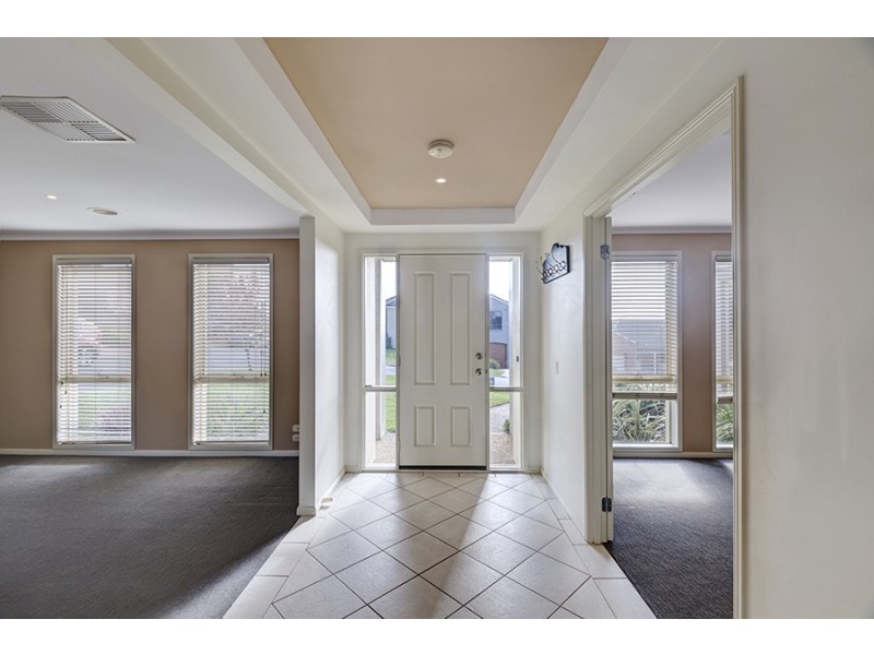 4 Grandeur Place, East Albury NSW 2640