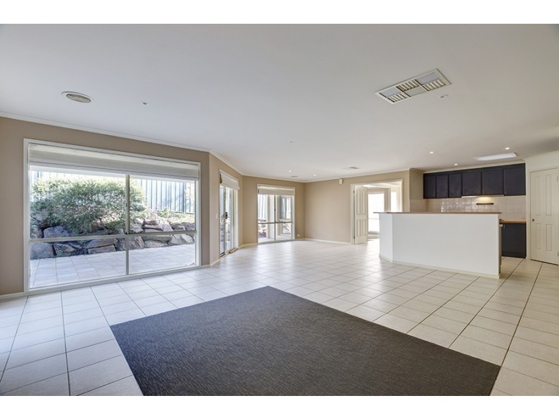 4 Grandeur Place, East Albury NSW 2640