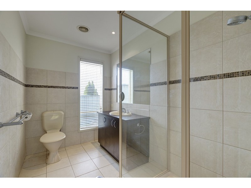 4 Grandeur Place, East Albury NSW 2640