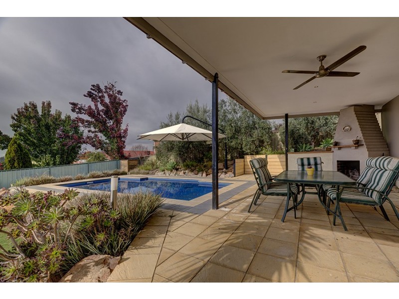 4 Grandeur Place, East Albury NSW 2640