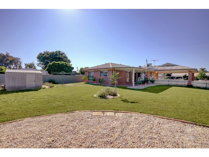 76 Adams Street, Jindera NSW 2642