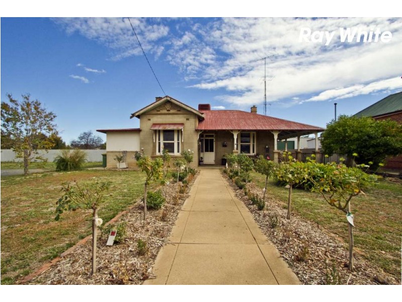5 Fraser Street, Culcairn NSW 2660