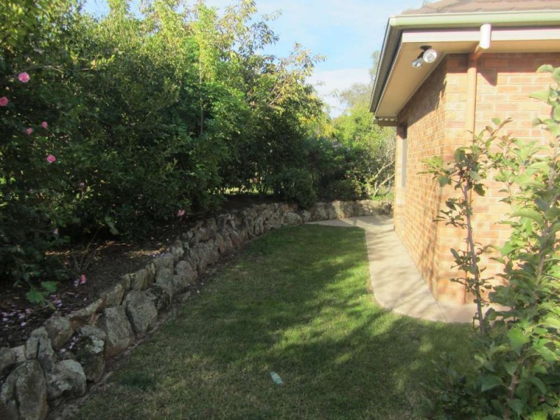 68 Greentree Way, Albury NSW 2640