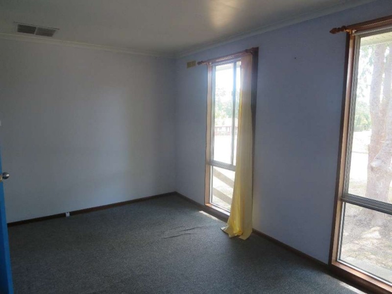34 Waratah Crescent, West Albury NSW 2640
