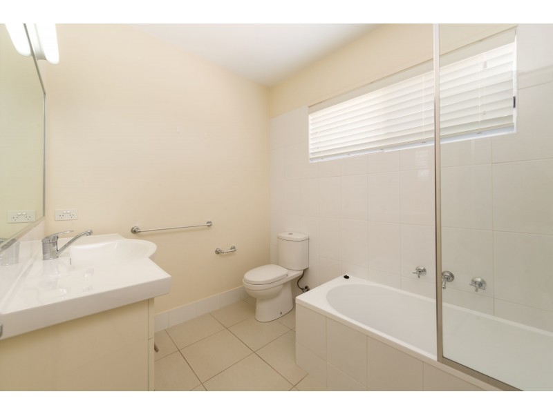 1/394 Solomon Street, Albury NSW 2640