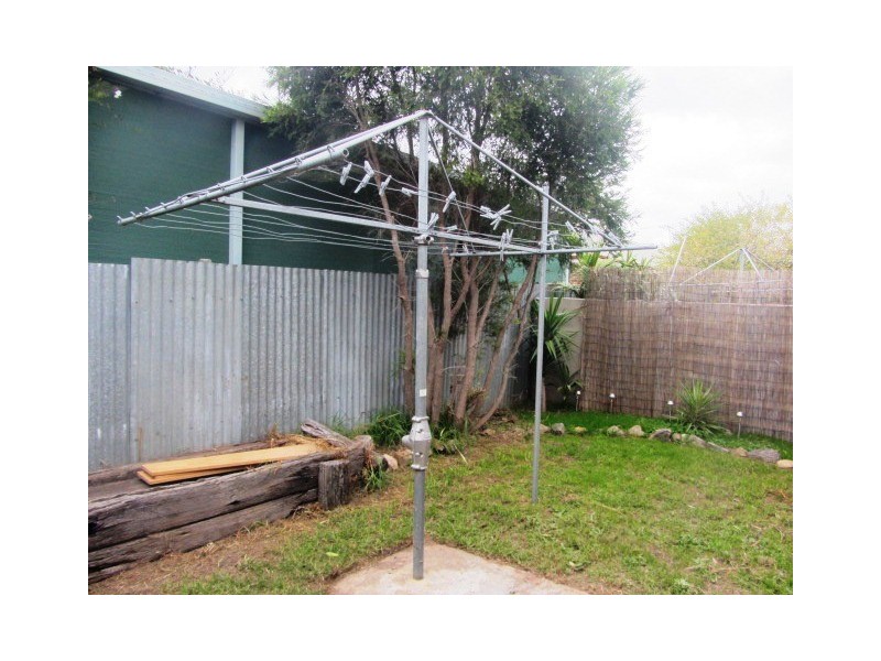 2/353 Rau Street, East Albury NSW 2640